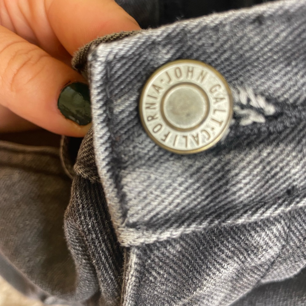 Brandy Melville Cargo Jeans - Picture 4 of 4
